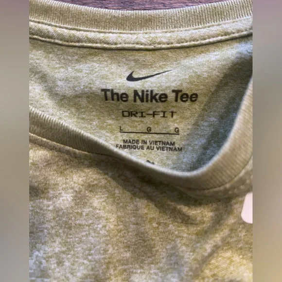 Nike Olive Dri-FIT Tee - Picture 4 of 4